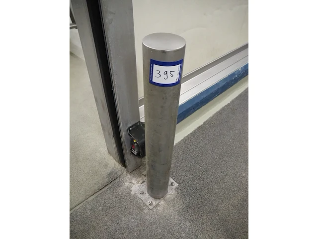 Nn protection poles - afbeelding 3 van  4