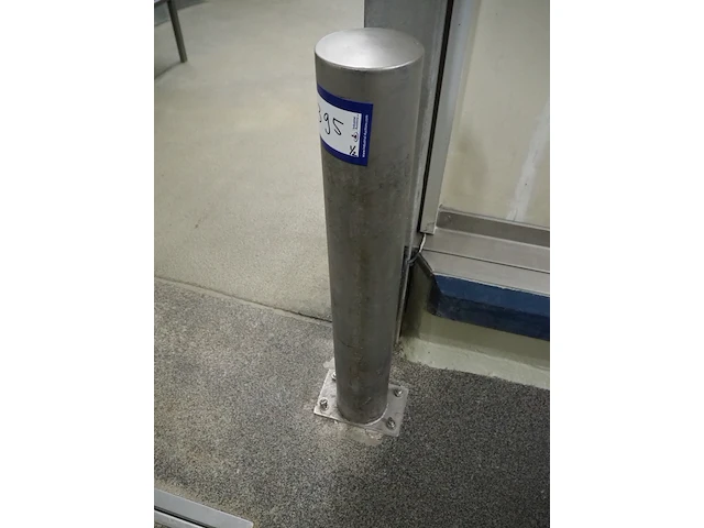 Nn protection poles - afbeelding 4 van  4