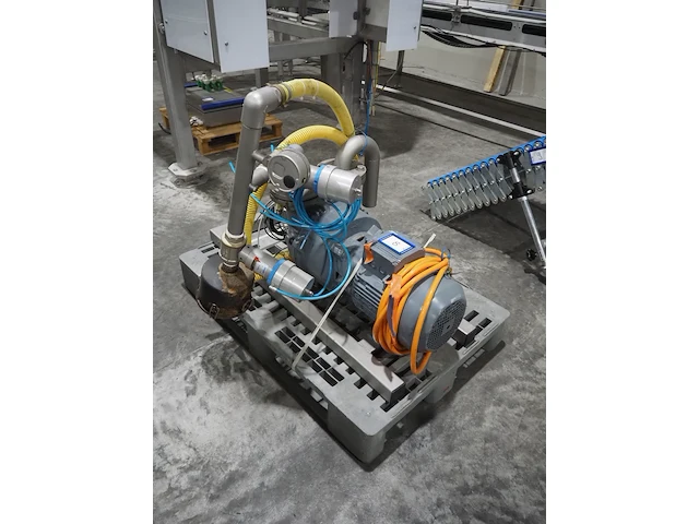 Nn pump - afbeelding 1 van  13