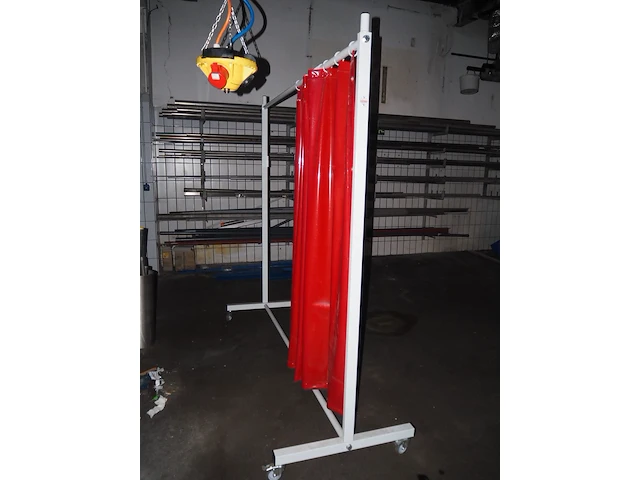 Nn rack with curtain - afbeelding 4 van  4