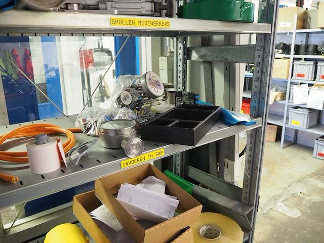 Nn rack with parts - afbeelding 3 van  15