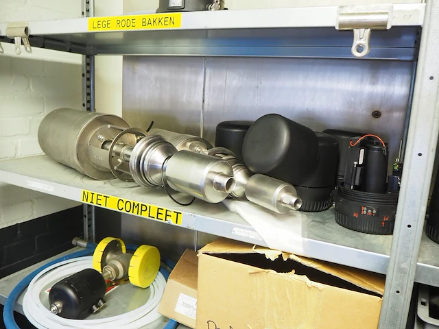 Nn rack with valve parts - afbeelding 14 van  19