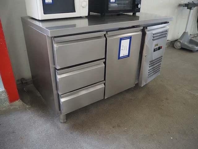 Nn refrigerated cabinet - afbeelding 1 van  12