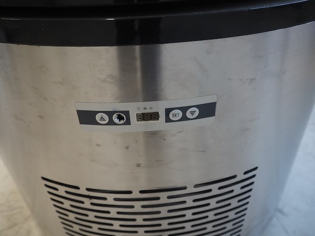 Nn refrigerated pie display - afbeelding 5 van  6