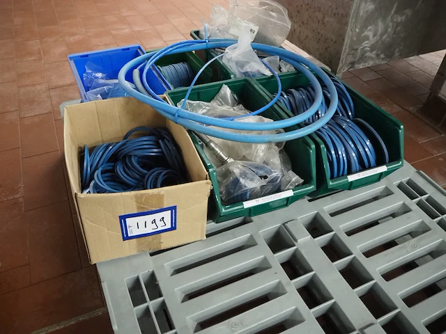 Nn rings - afbeelding 1 van  8