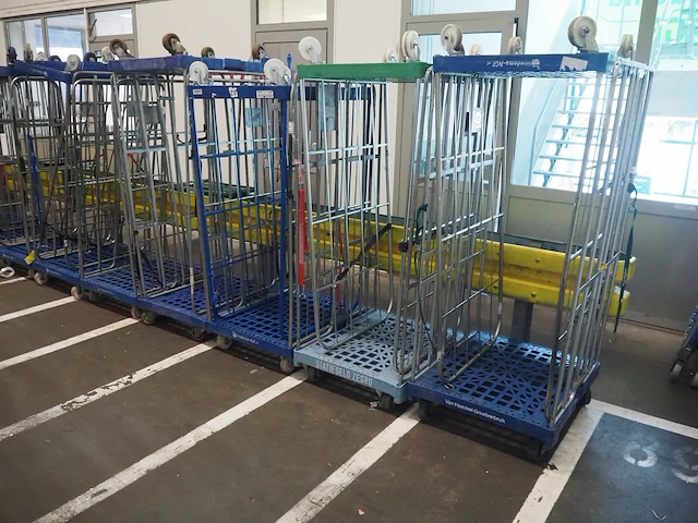 Nn roll containers - afbeelding 1 van  2