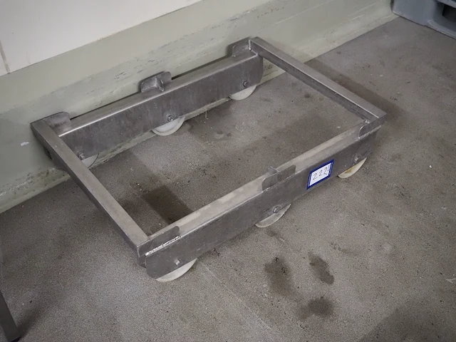 Nn rollie - afbeelding 1 van  3