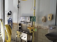 Nn safety shower - afbeelding 1 van  4