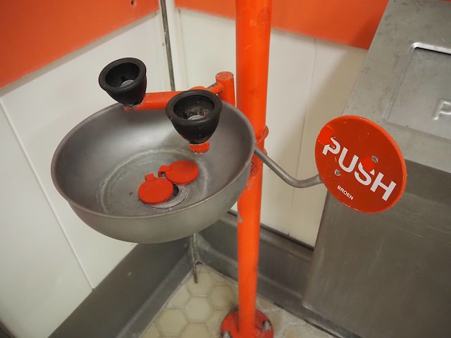 Nn safety shower - afbeelding 4 van  4