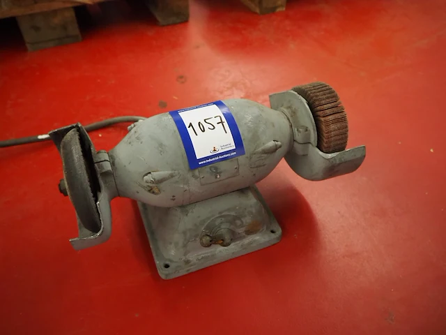 Nn sanding machine - afbeelding 1 van  9