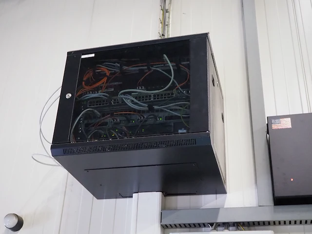Nn server cabinet - afbeelding 1 van  3
