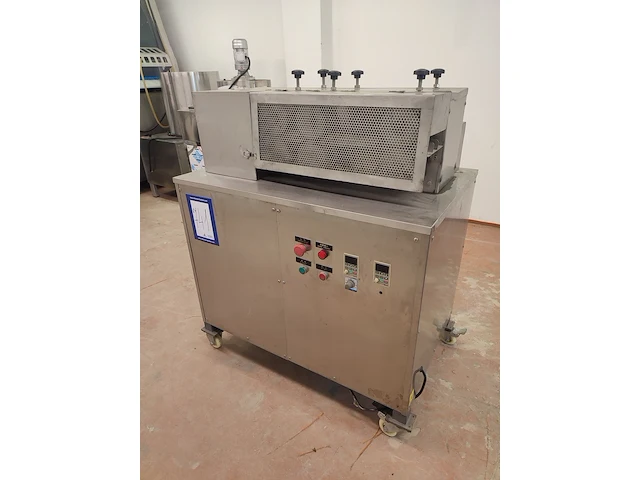 Nn shaping machine - afbeelding 1 van  12