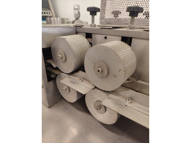 Nn shaping machine - afbeelding 10 van  12