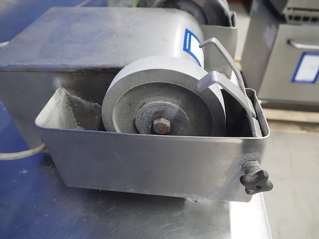 Nn sharpening machine - afbeelding 6 van  8