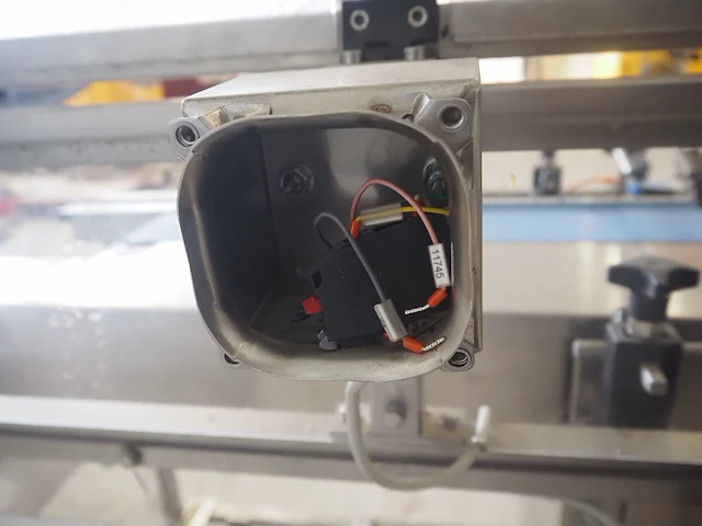 Nn shuttle conveyor - afbeelding 8 van  9