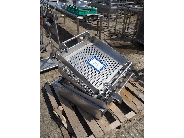 Nn sieves - afbeelding 1 van  4