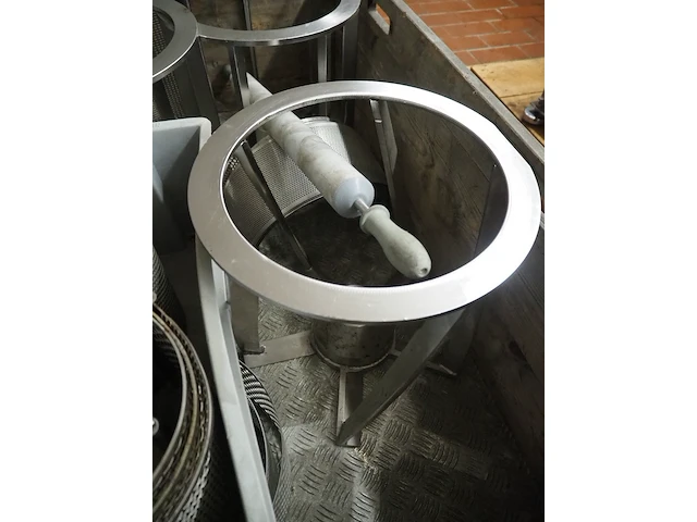 Nn sieves - afbeelding 9 van  13