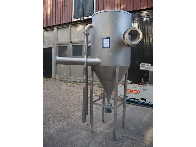 Nn silo - afbeelding 1 van  10