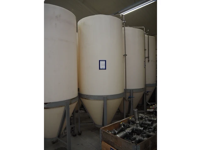 Nn silos - afbeelding 1 van  5