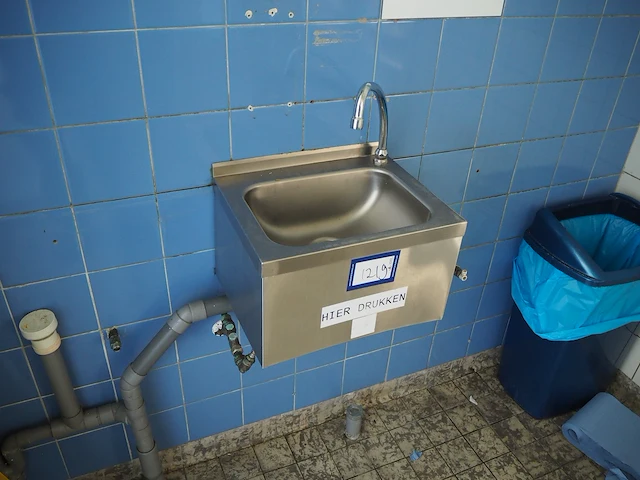 Nn sink with faucet - afbeelding 2 van  3