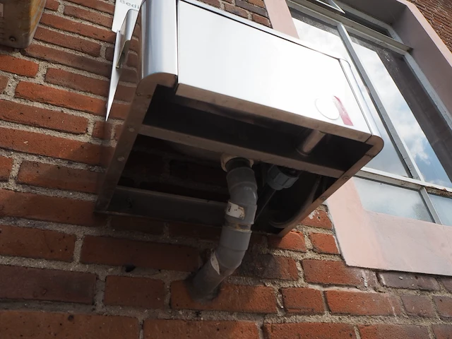 Nn sink with faucet - afbeelding 4 van  5