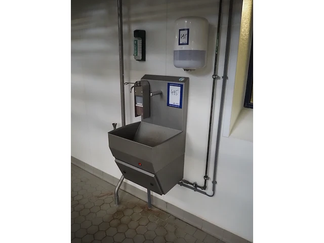Nn sink with faucet - afbeelding 2 van  8