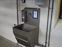 Nn sink with faucet - afbeelding 2 van  8
