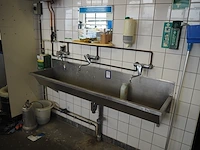 Nn sink with faucet - afbeelding 1 van  3