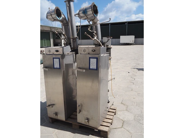 Nn smoke generator - afbeelding 1 van  10