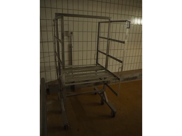 Nn smoke trolley - afbeelding 1 van  4