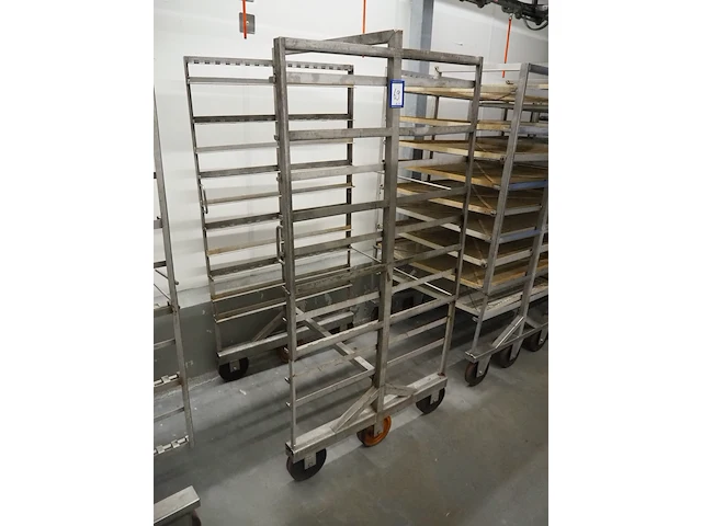 Nn smoke trolley - afbeelding 1 van  5