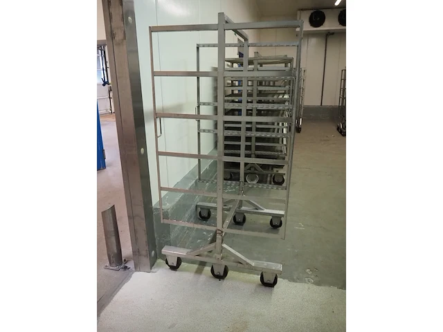 Nn smoke trolley - afbeelding 3 van  5