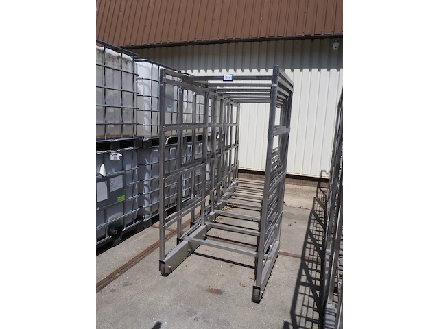 Nn smoke trolleys - afbeelding 1 van  5