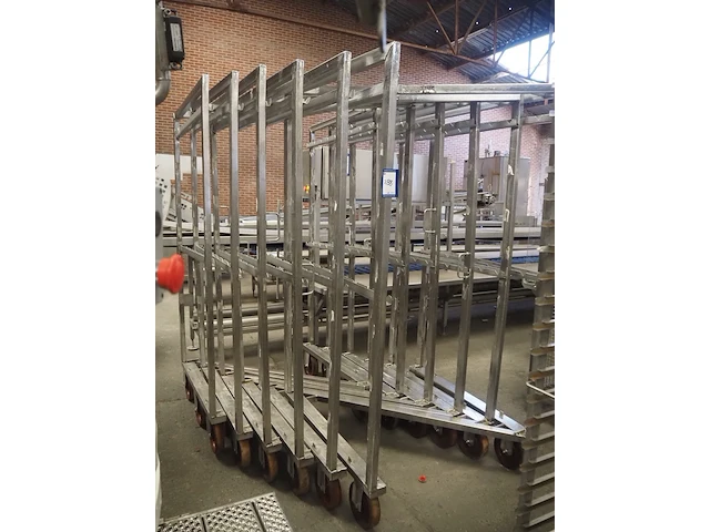 Nn smoke trolleys - afbeelding 2 van  6