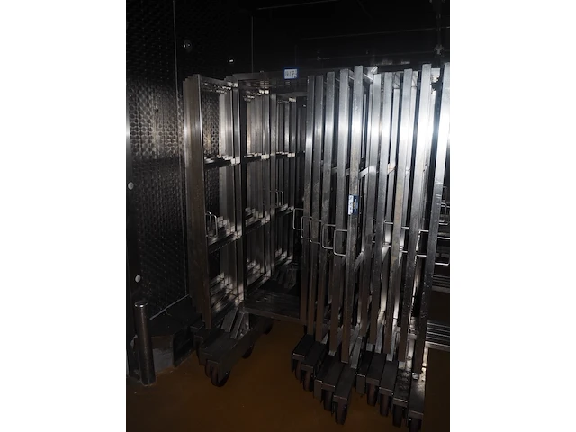 Nn smoke trolleys - afbeelding 1 van  3