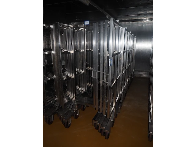 Nn smoke trolleys - afbeelding 2 van  3