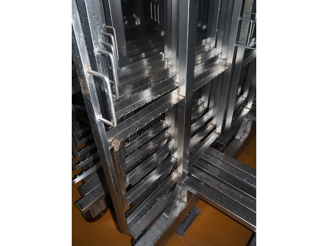 Nn smoke trolleys - afbeelding 3 van  3