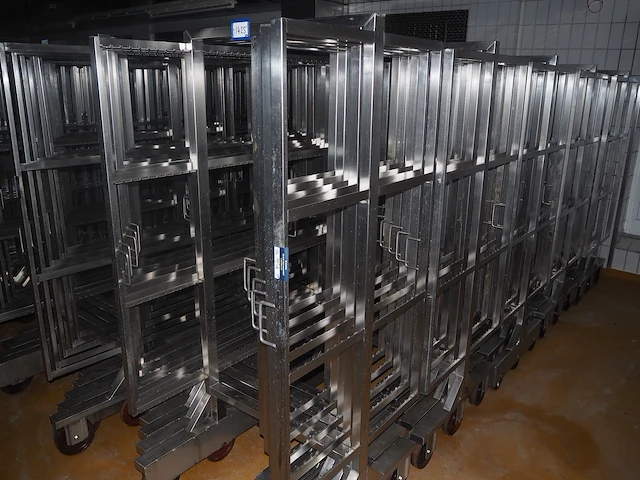 Nn smoke trolleys - afbeelding 2 van  3