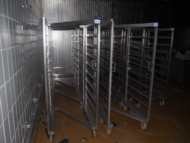 Nn smoke trolleys - afbeelding 2 van  3