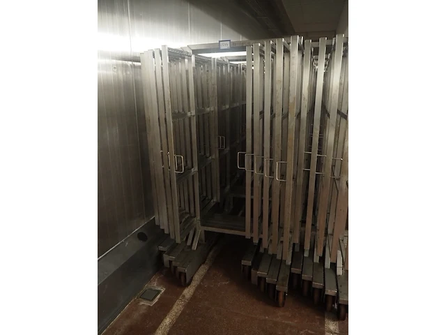 Nn smoke trolleys - afbeelding 1 van  5