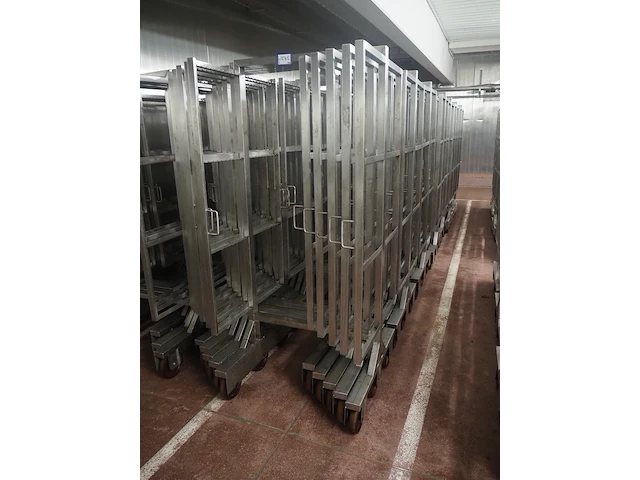 Nn smoke trolleys - afbeelding 1 van  5