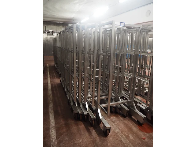 Nn smoke trolleys - afbeelding 1 van  5