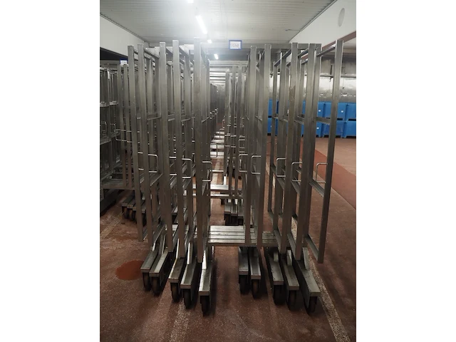 Nn smoke trolleys - afbeelding 2 van  5