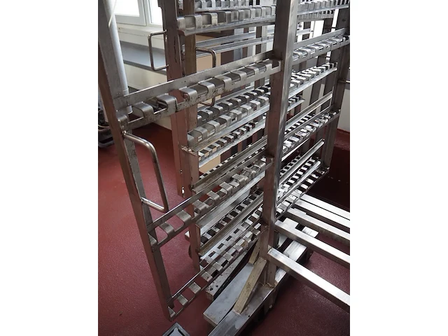 Nn smoke trolleys - afbeelding 4 van  5