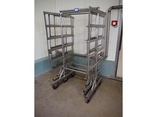 Nn smoke trolleys - afbeelding 1 van  4