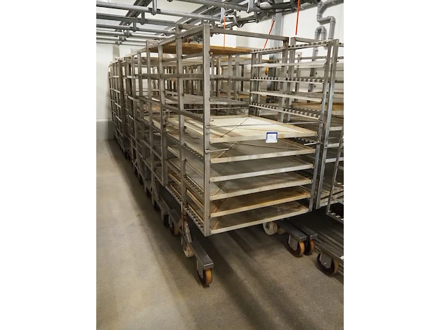 Nn smoke trolleys - afbeelding 1 van  5