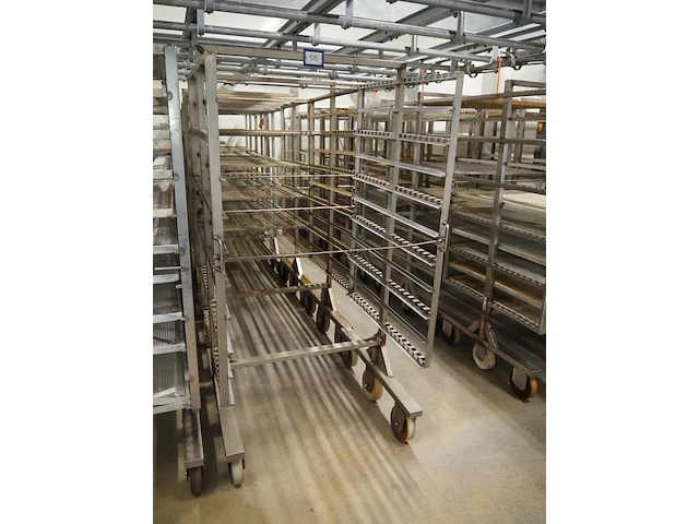 Nn smoke trolleys - afbeelding 2 van  5