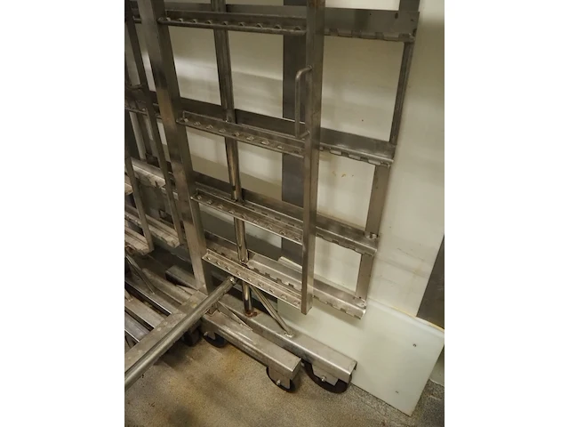 Nn smoke trolleys - afbeelding 4 van  5