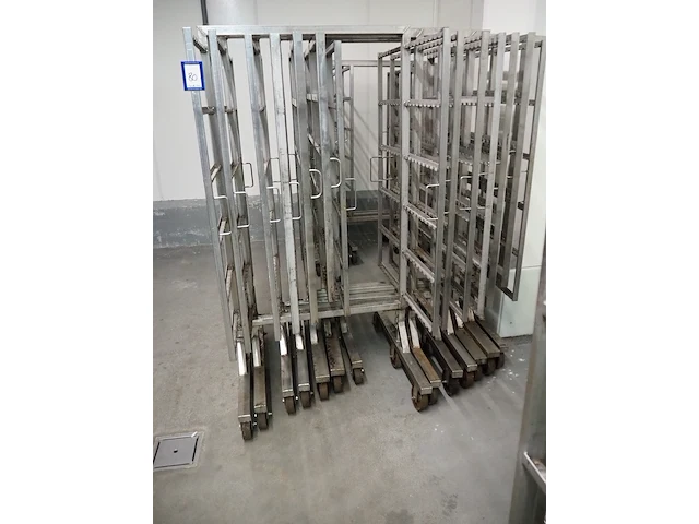 Nn smoke trolleys - afbeelding 8 van  10