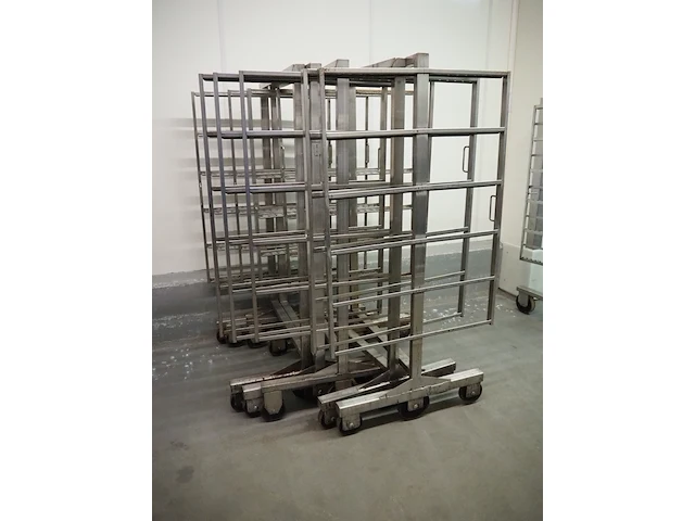 Nn smoke trolleys - afbeelding 3 van  5